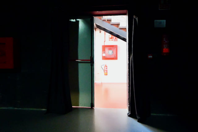 Puerta de acceso a la Sala Principal