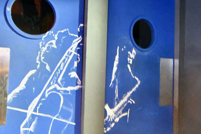 Puerta Exterior de acceso al aseo PMR