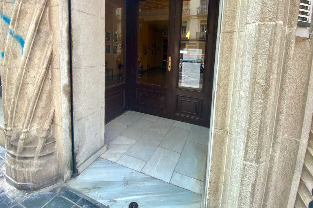 Puerta de acceso principal
