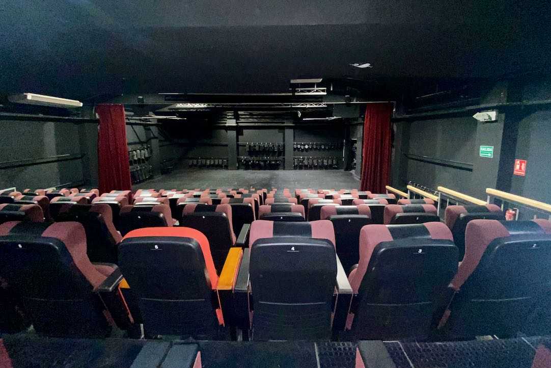 Visión del escenario desde el Patio de Butacas