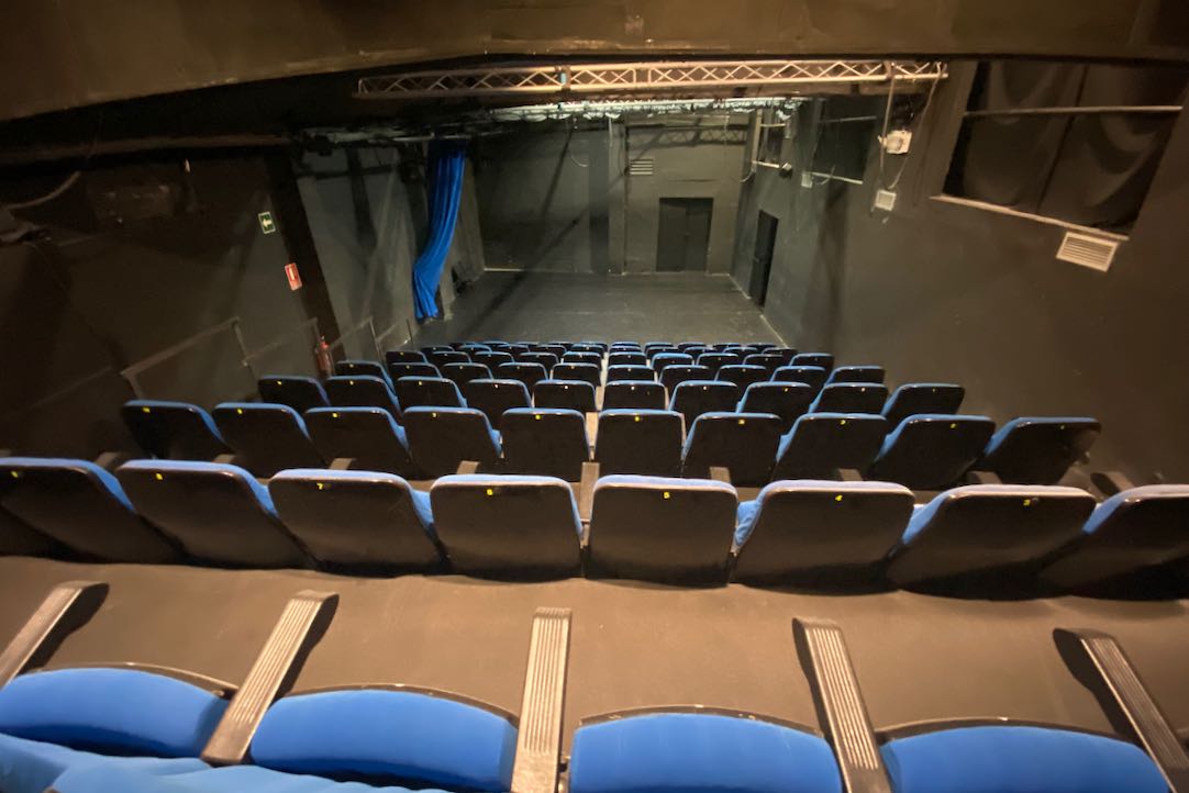Visión del escenario desde el Patio de Butacas