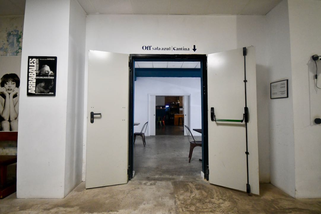 Interior del Off Teatro