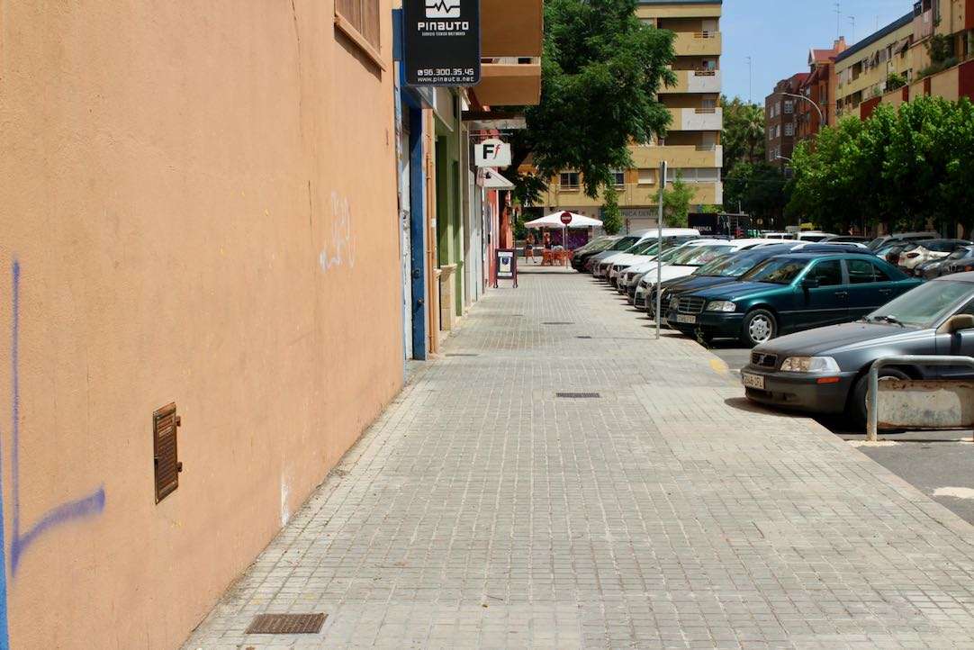 Acera de la entrada principal Círculo Teatro