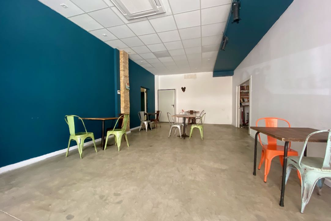 Interior del Off Teatro