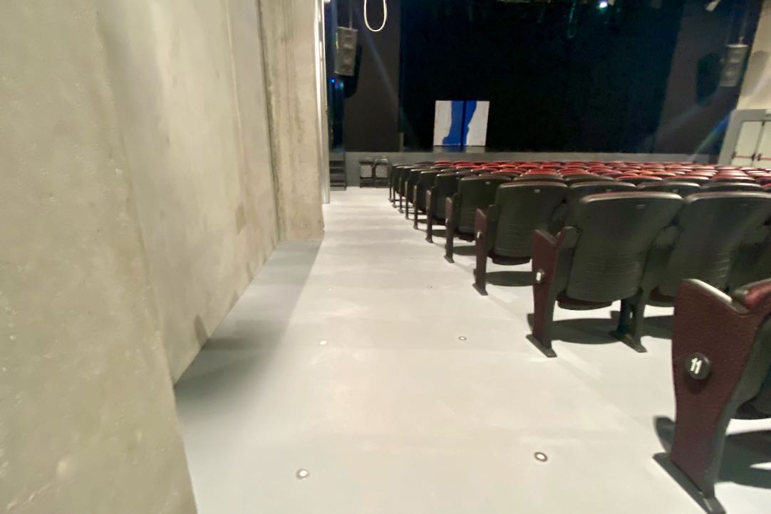 Pasillo izquierdo Sala Principal