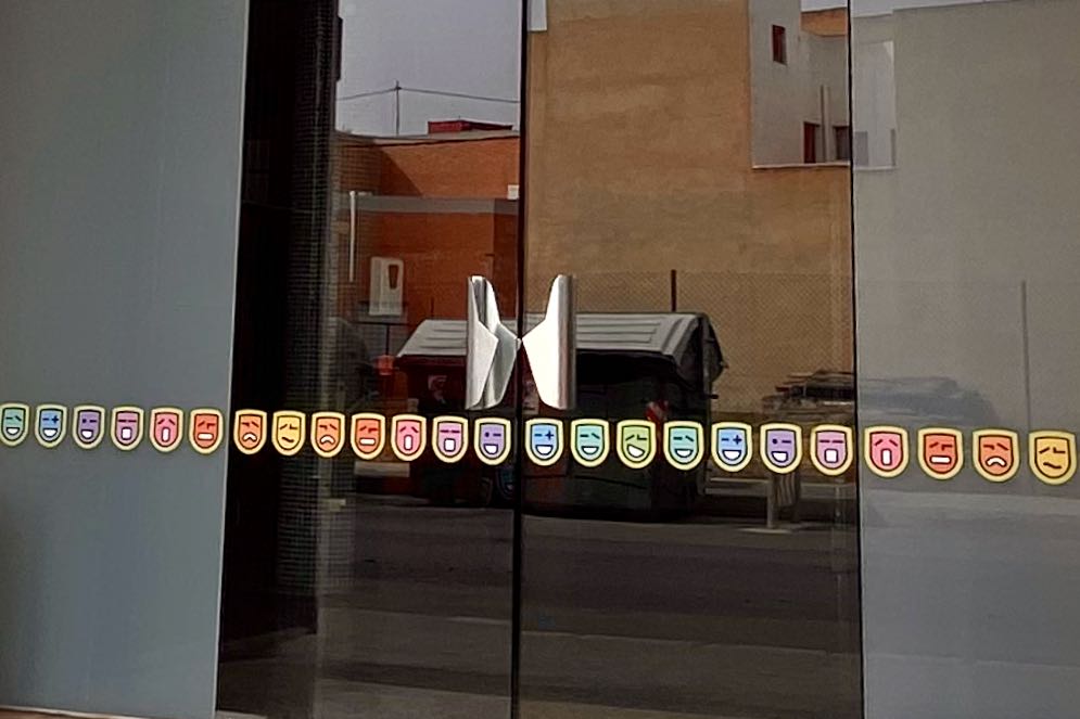 Mecanismo de la puerta de acceso principal