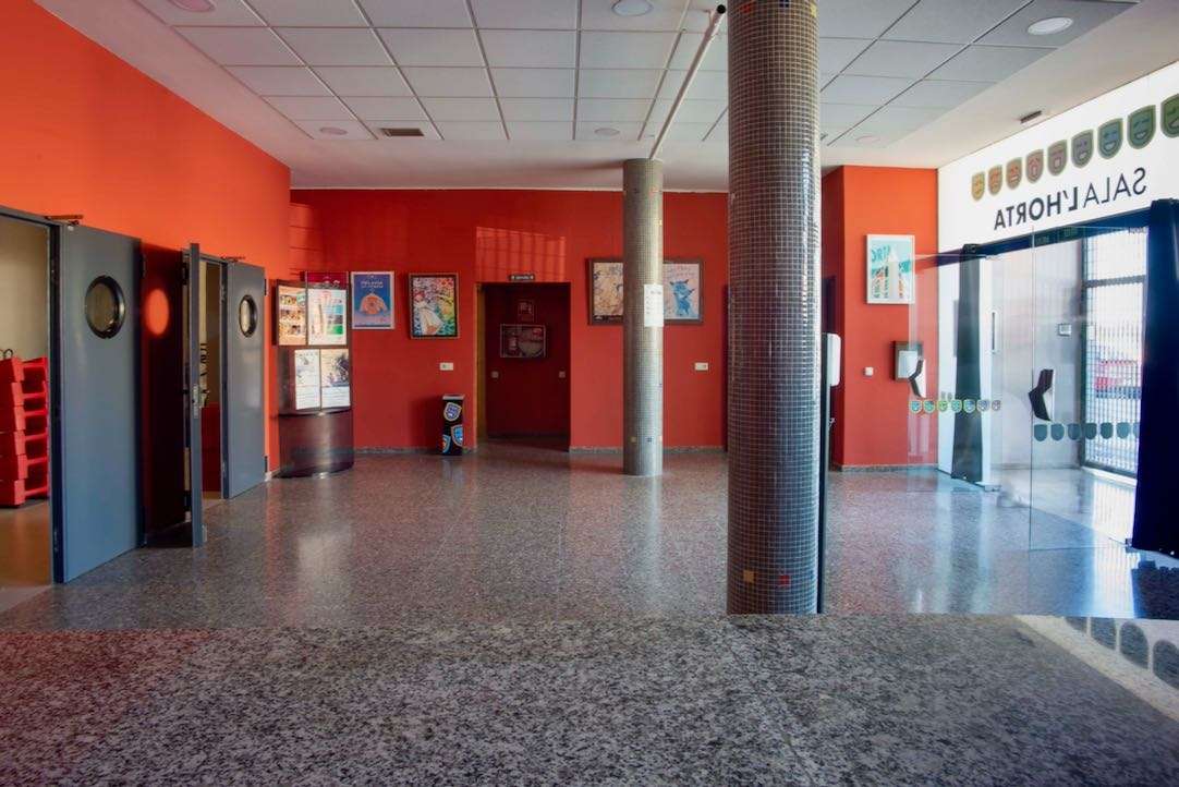 Vista del Vestíbulo desde la Cafetería