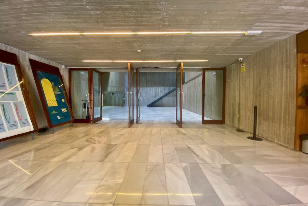 Espacio de aproximación a la taquilla