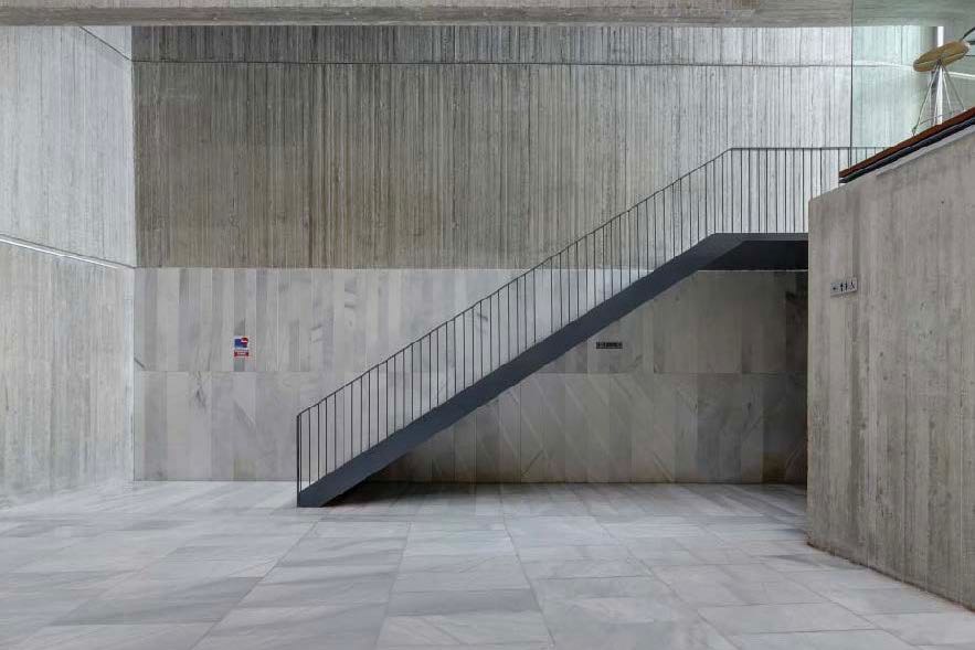Escalera del vestíbulo