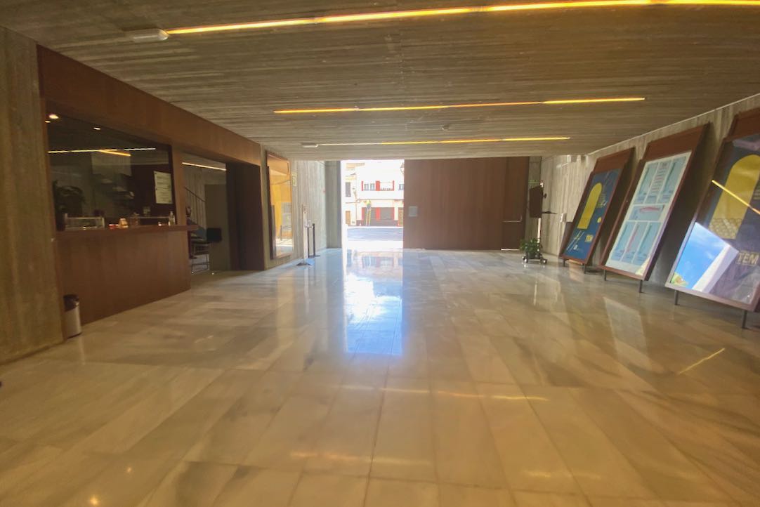 Acceso principal