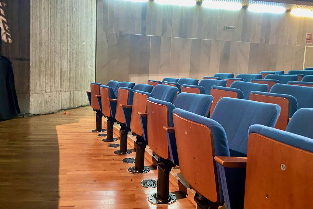 Butacas convencionales accesibles desde una silla de ruedas