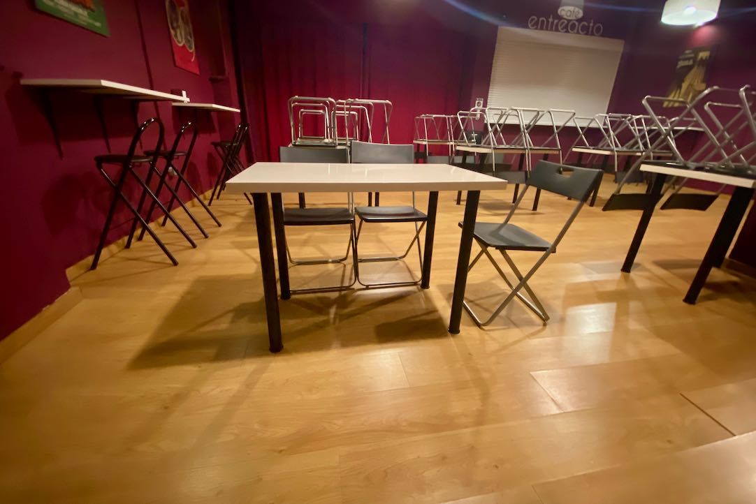 Mobiliario de la cafetería