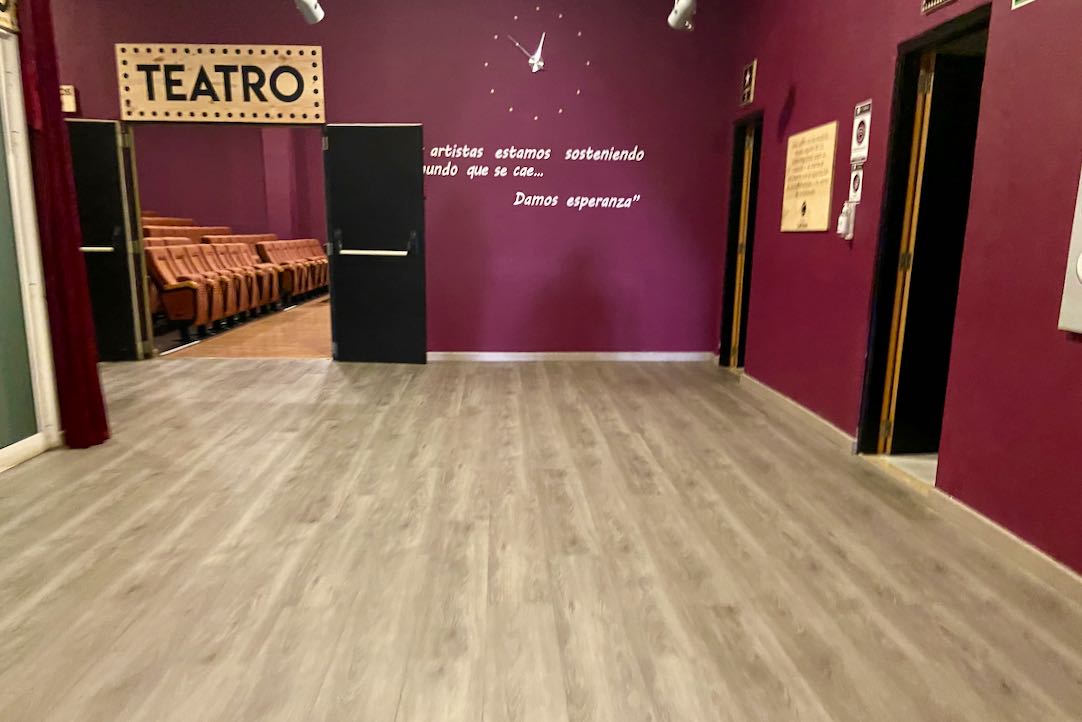 Vestíbulo de acceso a la Sala Principal