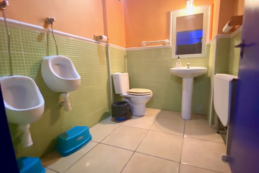 Interior del aseo PMR