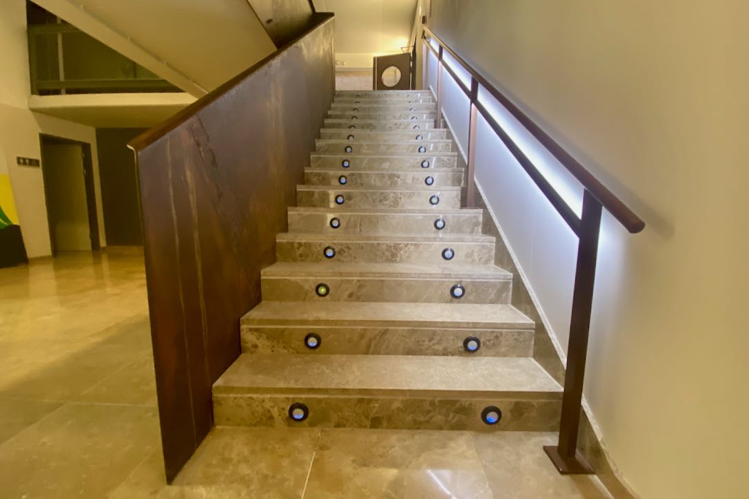 Escalera derecha