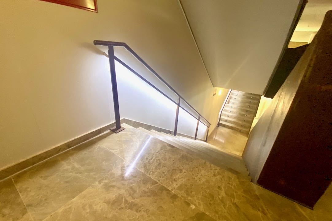 Escalera izquierda