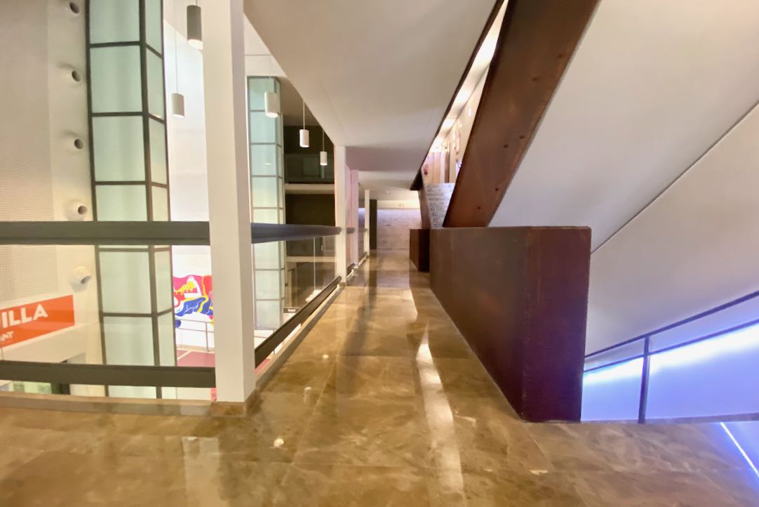 Pasillo primer piso