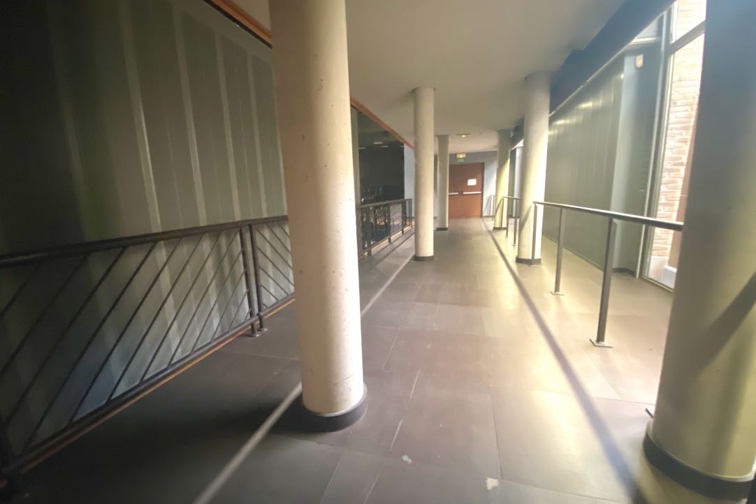 Pasillo Derecho. Sala Principal
