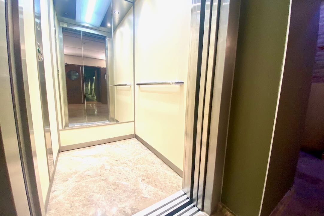 Cabina