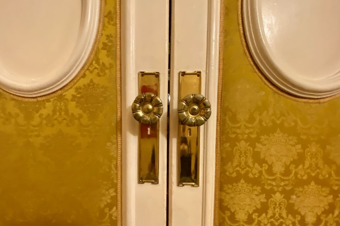 Mecanismo de apertura de las puertas
