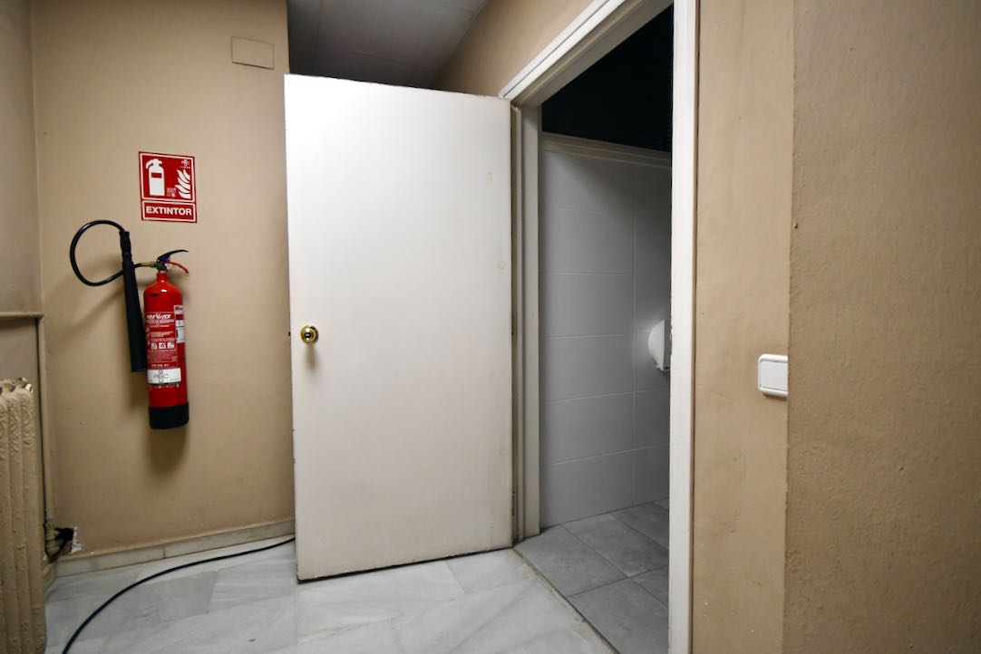 Puerta Interior del aseo para PMR