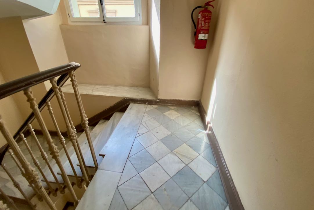 Mesetas de acceso al Segundo Piso