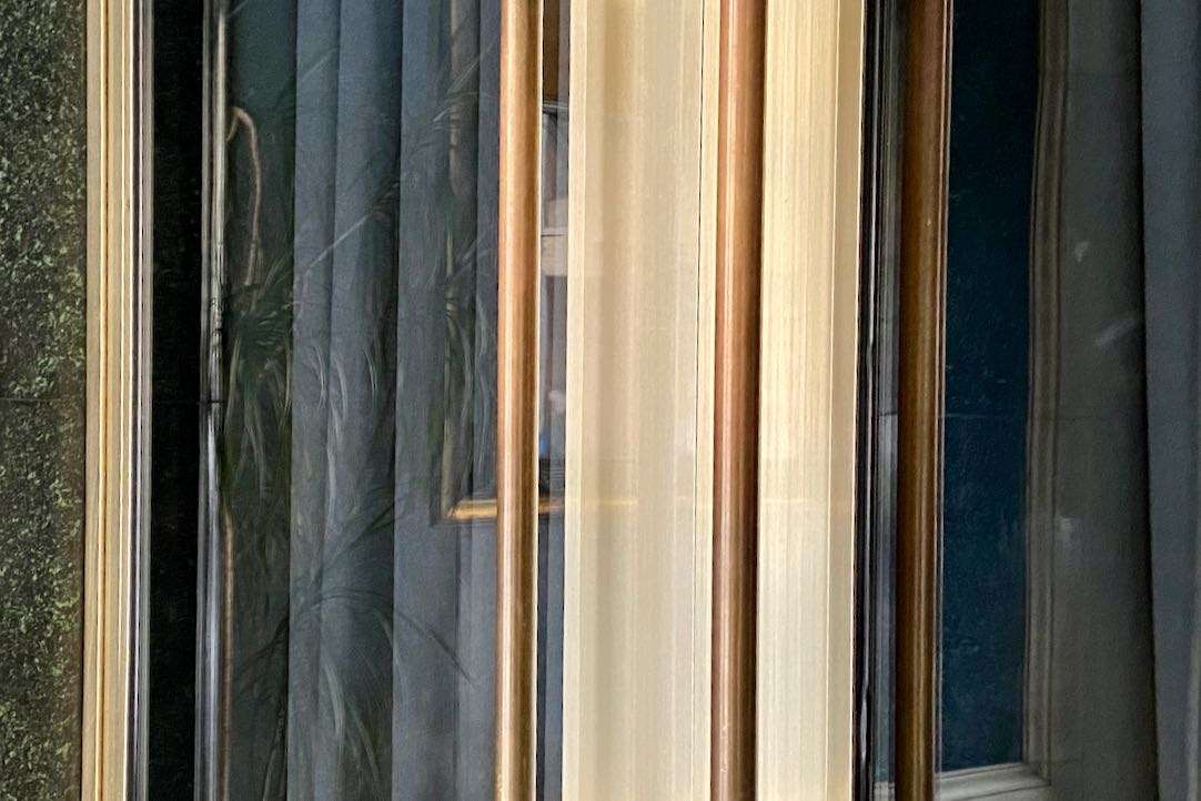 Mecanismo de apertura de las puertas de acceso al Vestíbulo Principal