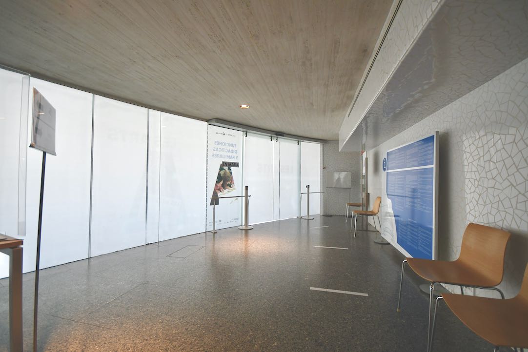 Vista interior de la puerta de las Taquillas