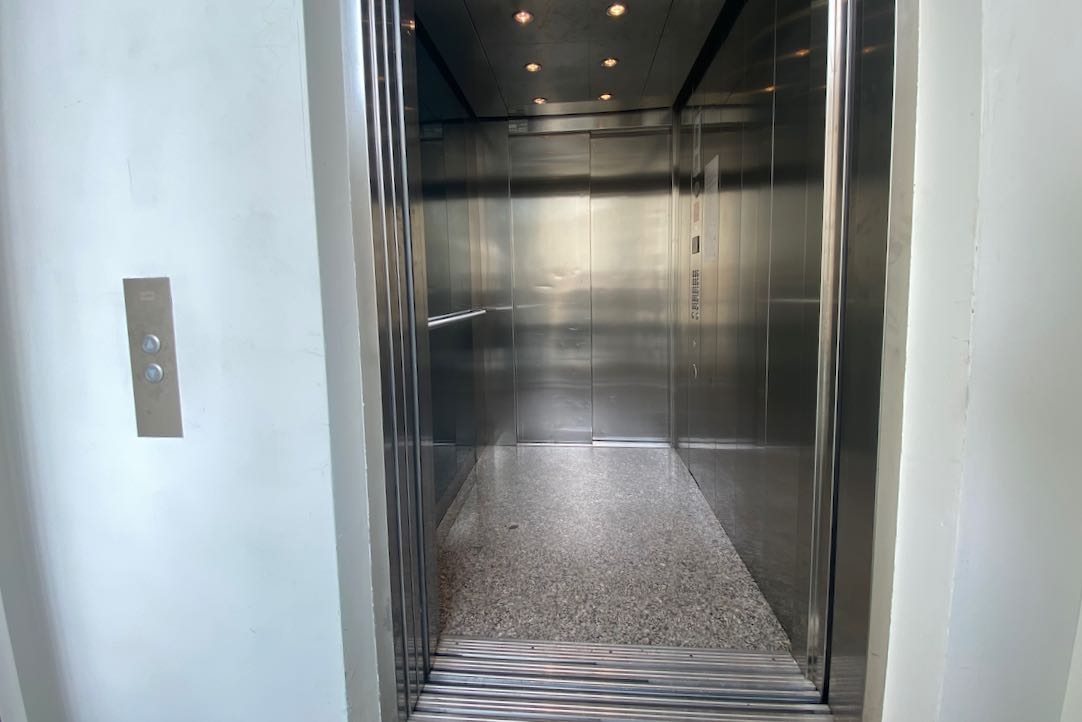 Cabina del ascensor