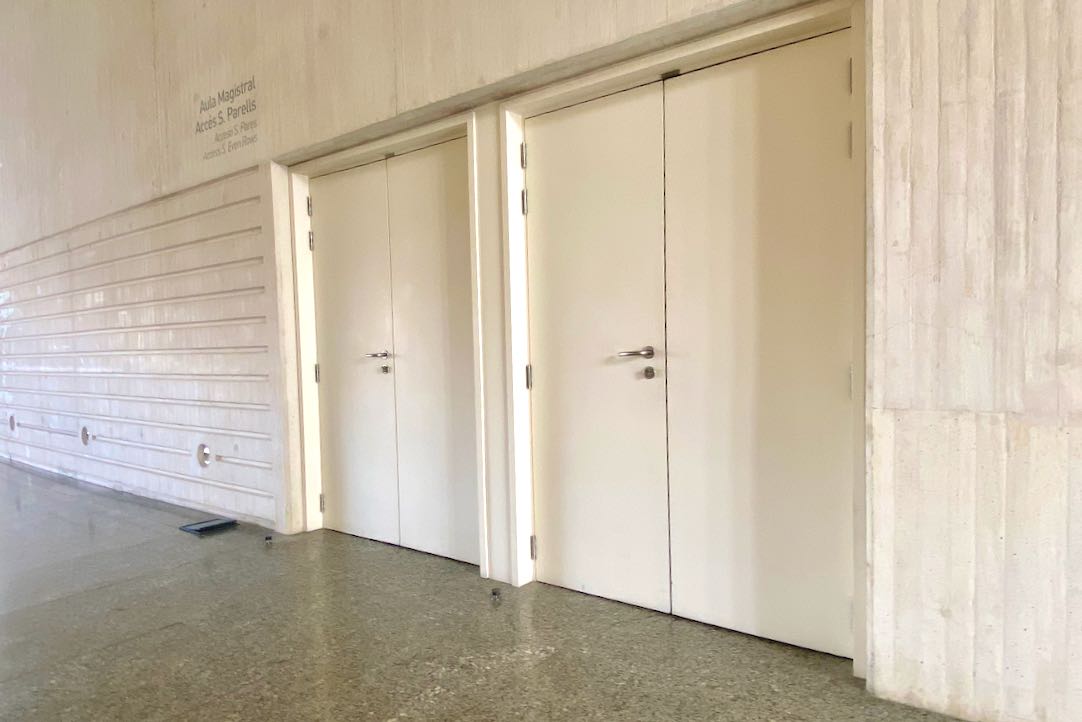 Puertas de Acceso a Sala