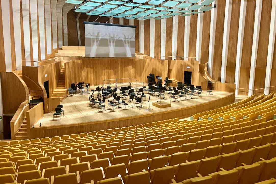 Vista del escenario desde los espacios impares para PMR 