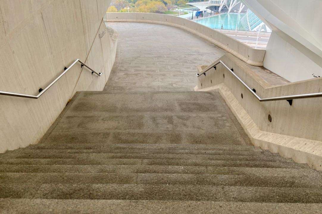 Escaleras exteriores