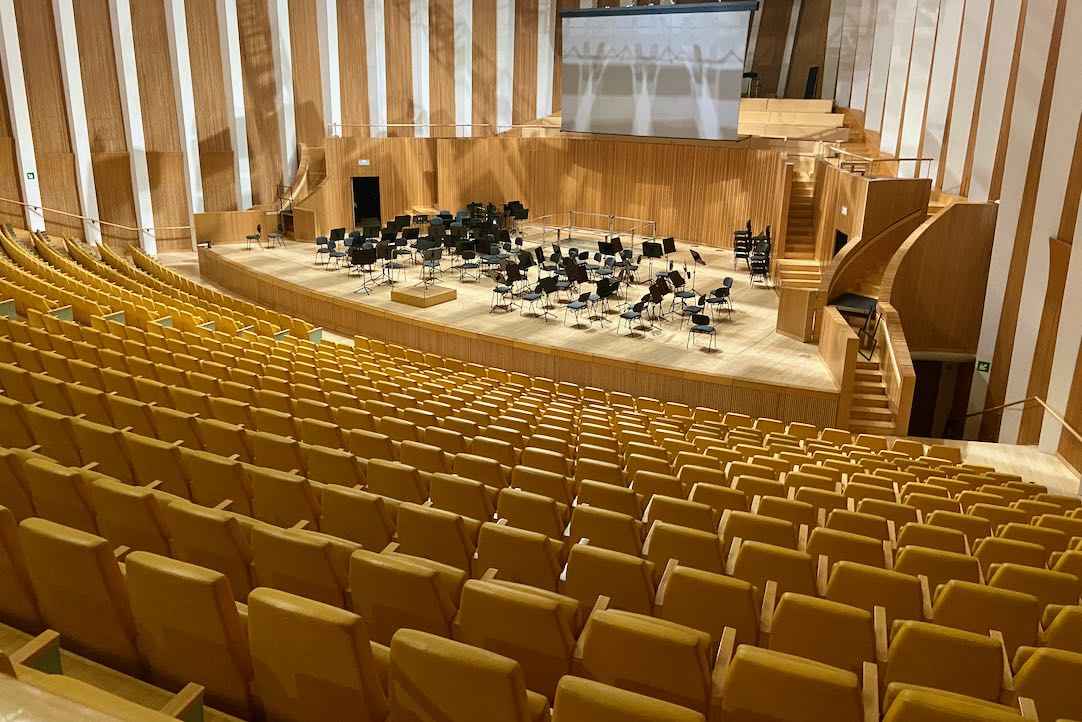 Vista del escenario desde los espacios pares para PMR