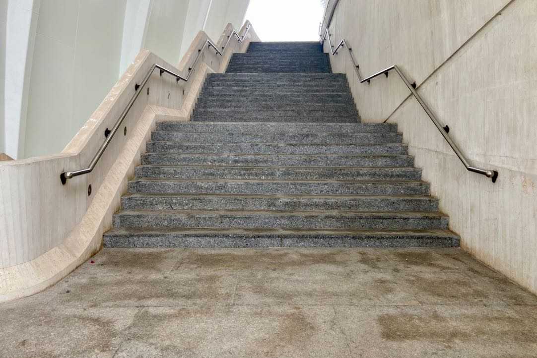 Escaleras exteriores de Les Arts