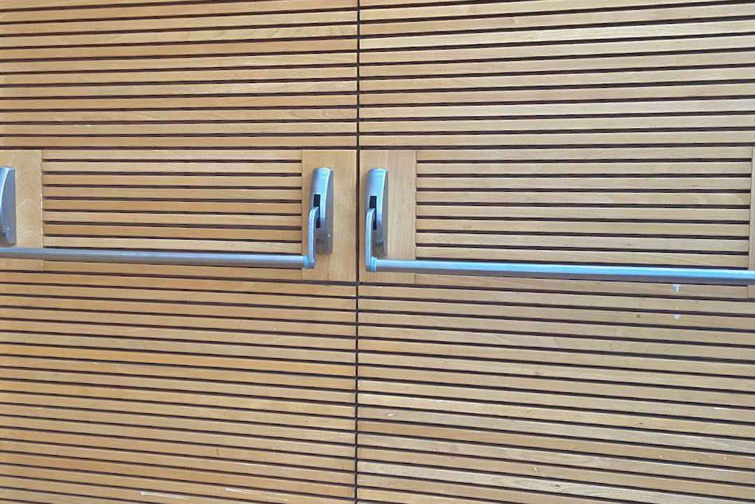 Mecanismo de apertura interior
