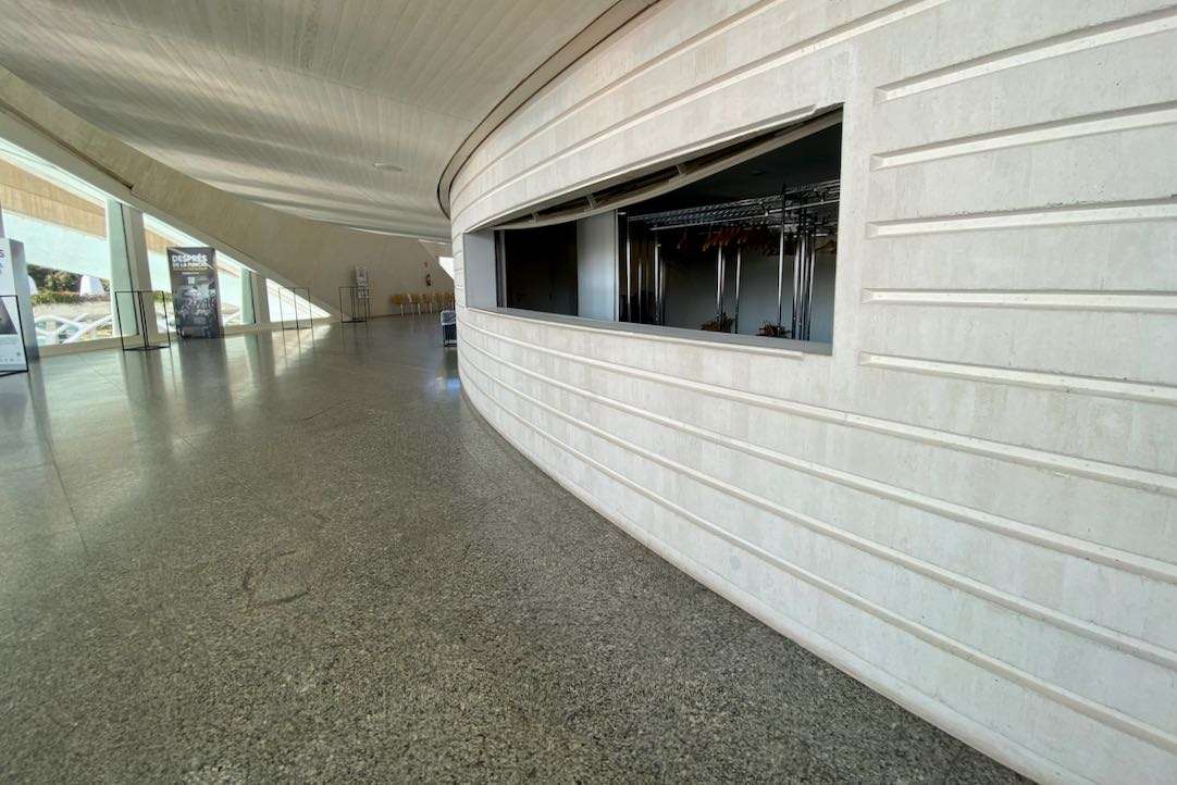 Guardarropía Norte (localidades pares). Platea Baja