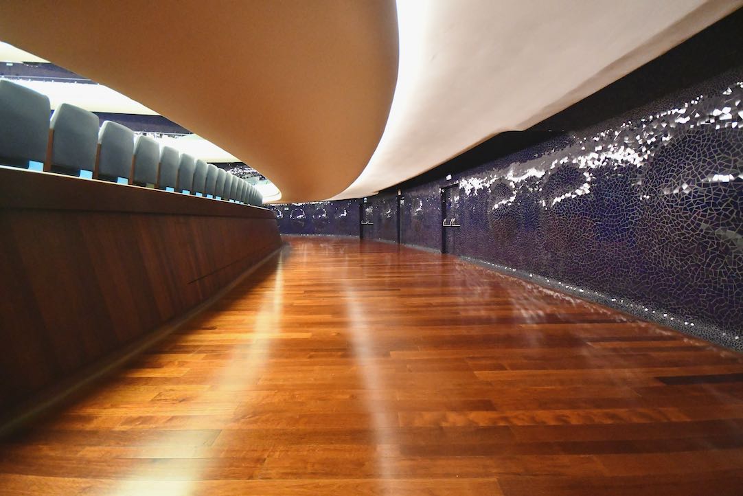 Pasillo trasero de la Platea Alta (puertas centrales)