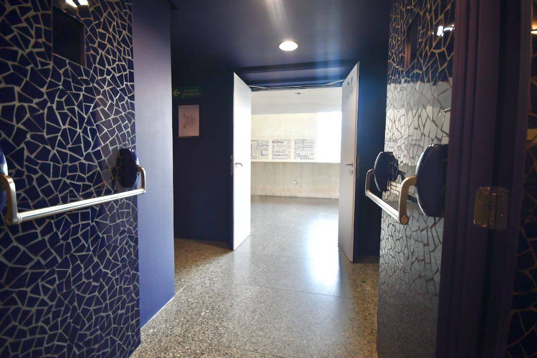 Acceso a Platea Alta desde Pasillo Exterior (puertas laterales)