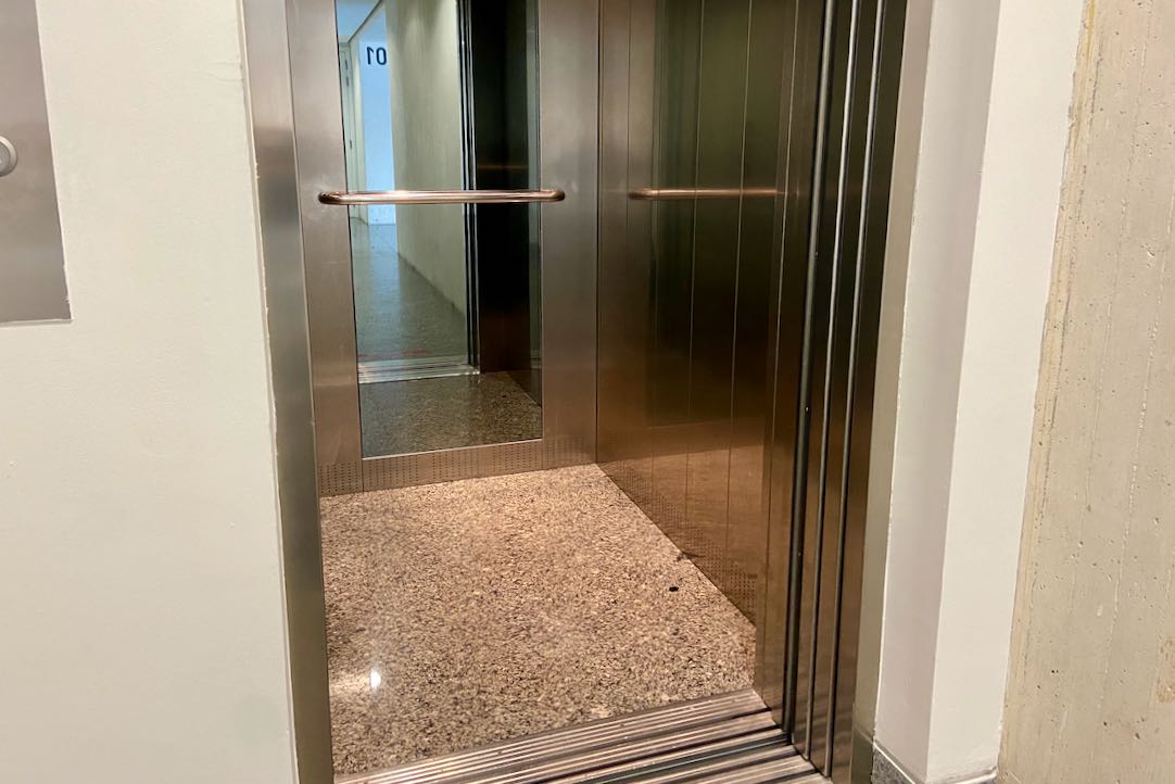 Cabina de los ascensores
