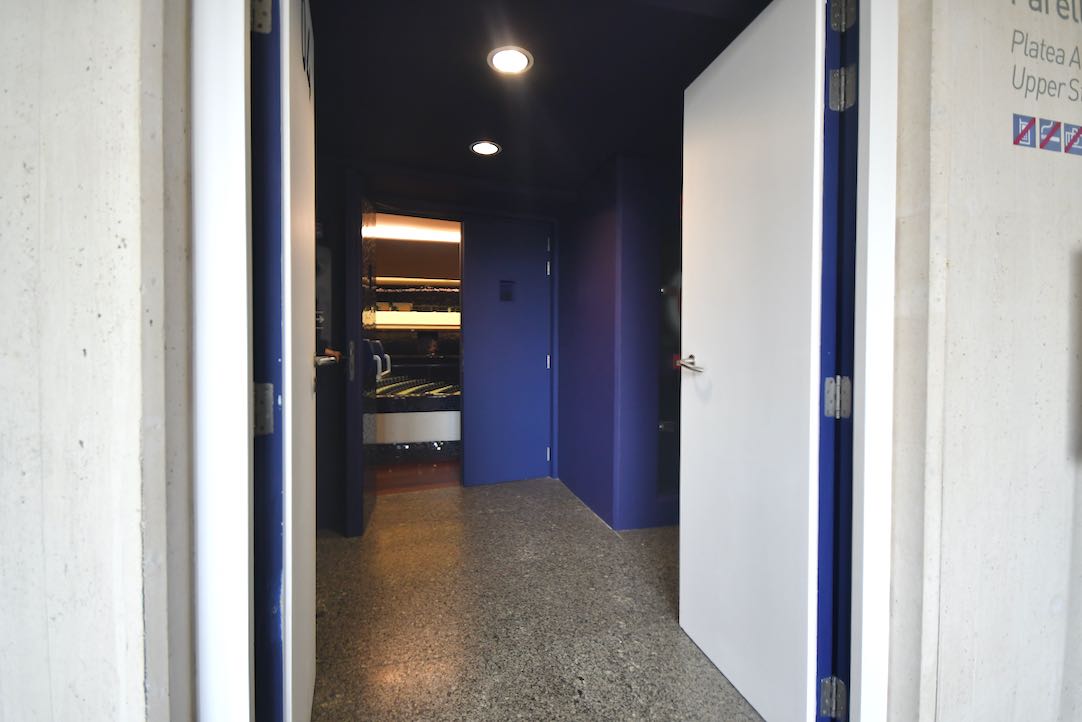 Acceso a Platea Alta desde Pasillo Exterior (puertas laterales)