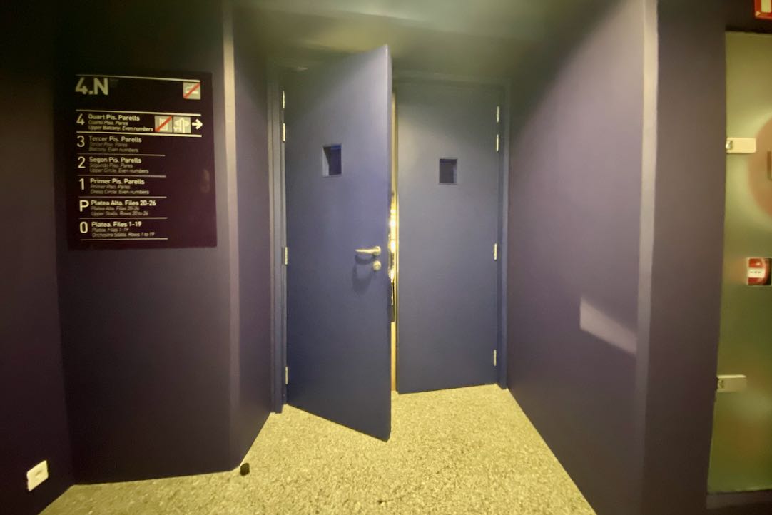 Acceso a localidades de pisos superiores