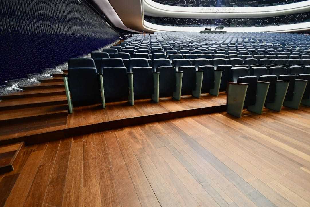 Espacios para PMR en silla de ruedas. Localidades PARES