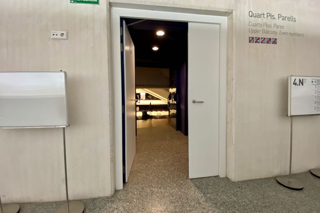 Acceso a localidades de pisos superiores
