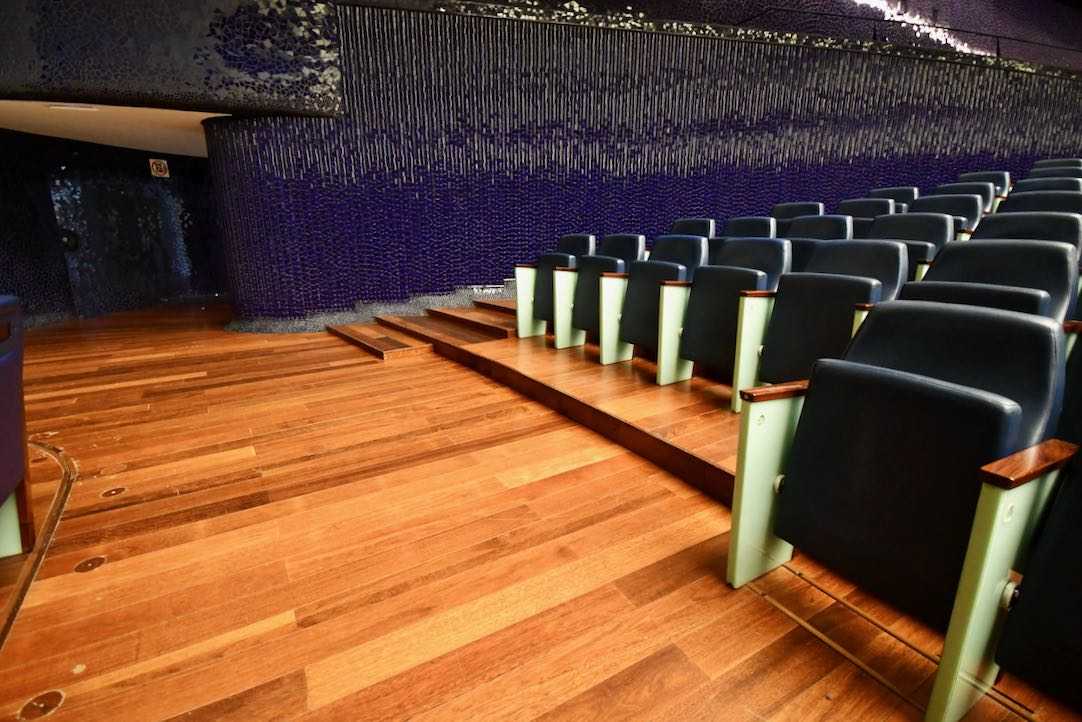 Espacios para PMR en silla de ruedas. Localidades PARES