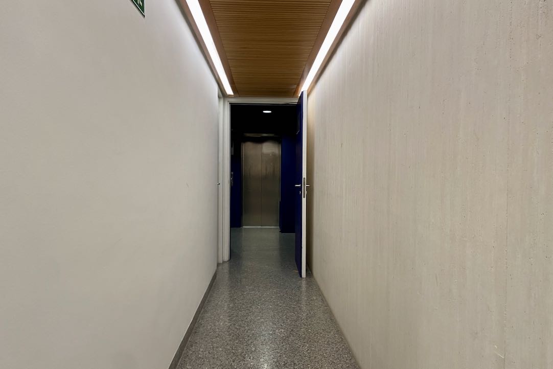 Acceso a Aseos