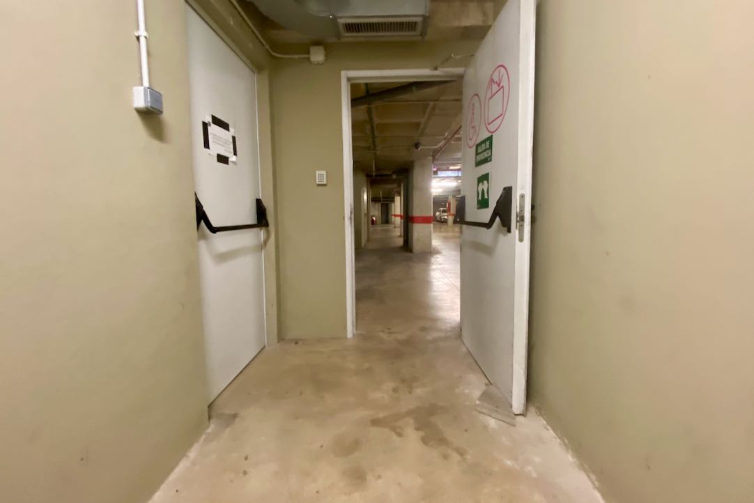 Acceso en planta. Planta -1