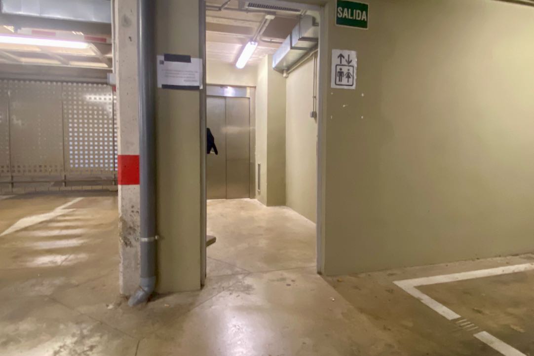 Acceso en planta. Planta -1