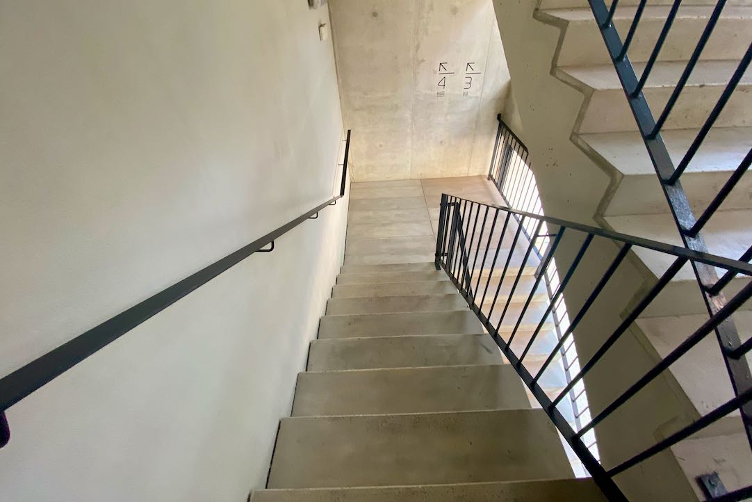 Escalera lateral 