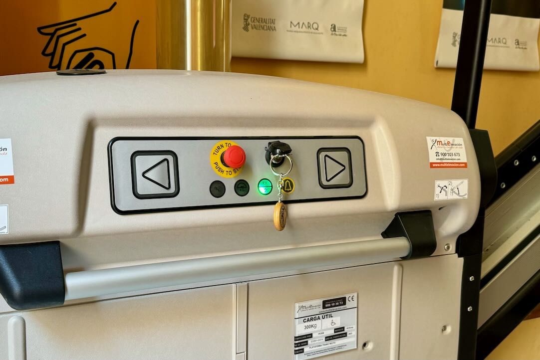 Acceso principal 