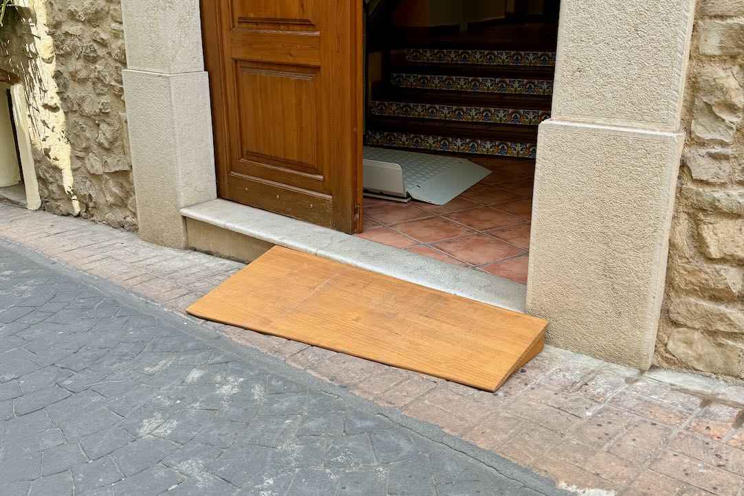 Acceso principal 